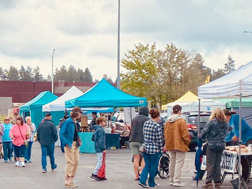 Kalispell Farmers Market - Vendors Food Fun Art Produce - Kalispell MT
